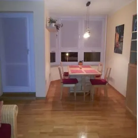 2 / Balcony *